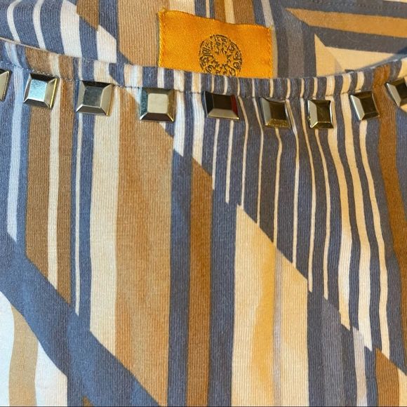 ✨Ruby Rd. NWOT 3/4 Sleeve Tan, Blue & White Blouse Chevon Stripe Studded Top ✨ - Picture 4 of 9
